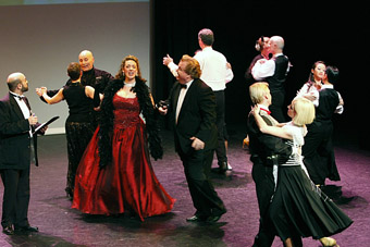 Hari Mavridakis, Heidi Mündel, Tony Roper, Ballroom Dancers - The Opera Ball, © Gerhard von Rosen